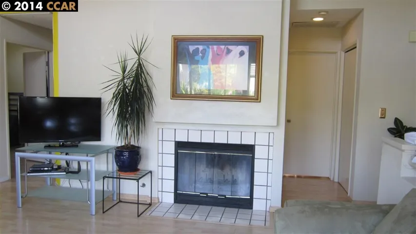 374 Porthole Ct, Hercules, California 94547-2029