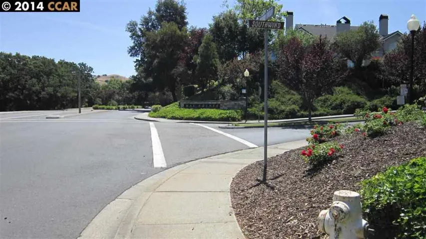 374 Porthole Ct, Hercules, California 94547-2029