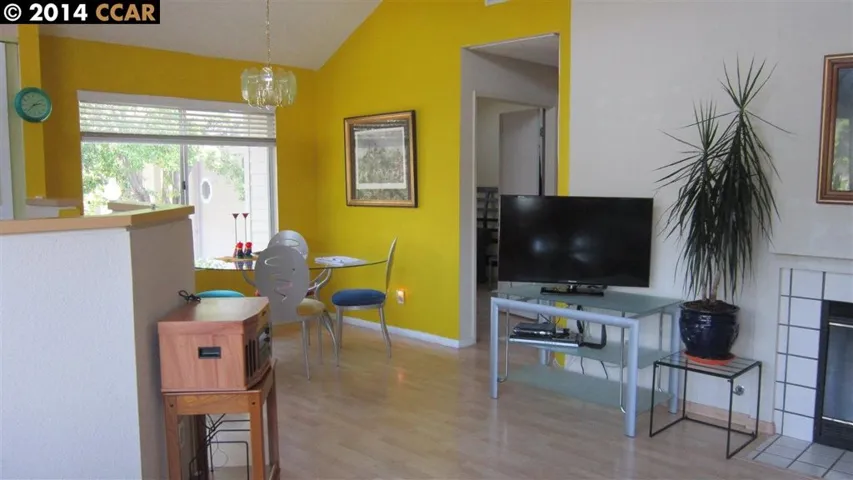 374 Porthole Ct, Hercules, California 94547-2029
