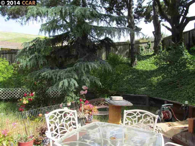 4030 Mozart Dr, Richmond, California 94803-2748