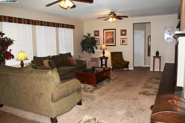 1473 Shearwater Drive, Patterson, California 95363-8841