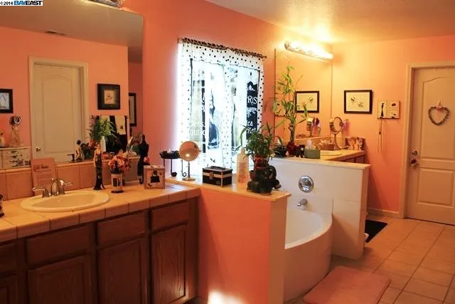 1473 Shearwater Drive, Patterson, California 95363-8841