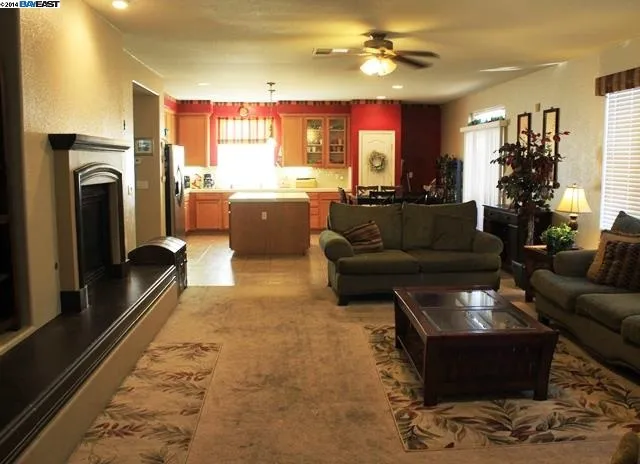 1473 Shearwater Drive, Patterson, California 95363-8841