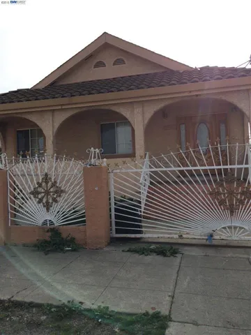 1226 92nd Ave, Oakland, California 94603-1320