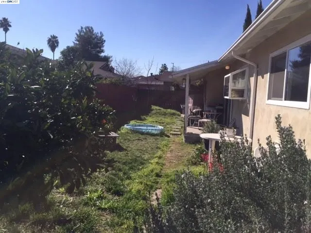 1710 Mayette Ave, Concord, California 94520-3921