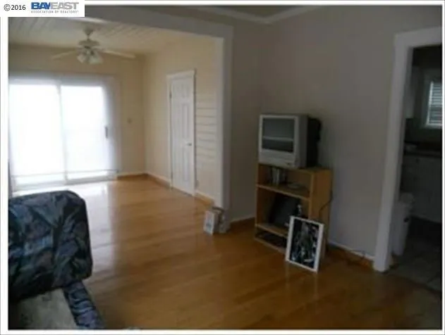 7201 Altura Place, Oakland, California 94605