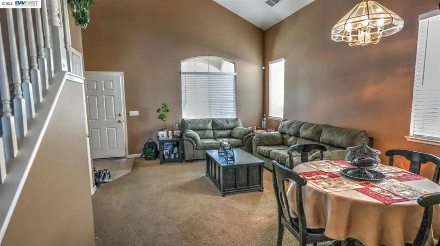 4220 Crepe Myrtle Ln, Tracy, California 95377
