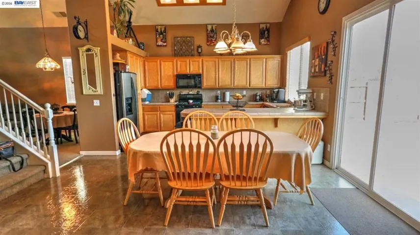 4220 Crepe Myrtle Ln, Tracy, California 95377