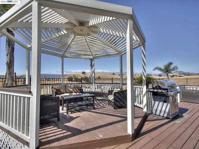 2696 Cinnabar Hills Court, Brentwood, California 94513