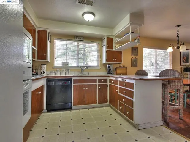 2770 Wilmore Ct, Concord, California 94518
