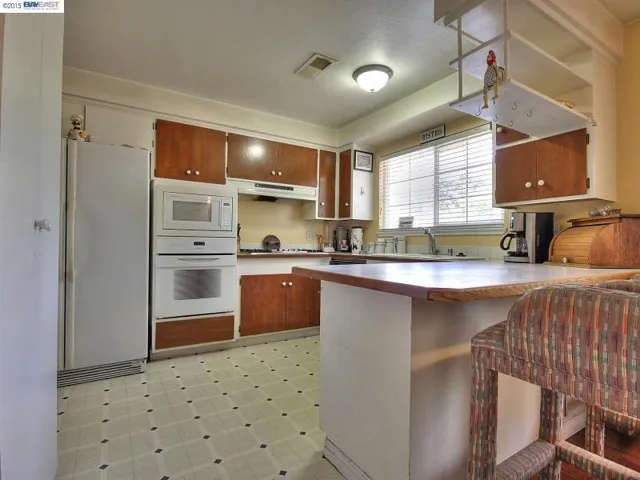 2770 Wilmore Ct, Concord, California 94518