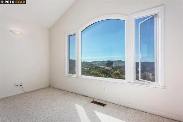 21 Bear Oaks Pl, Martinez, California 94553