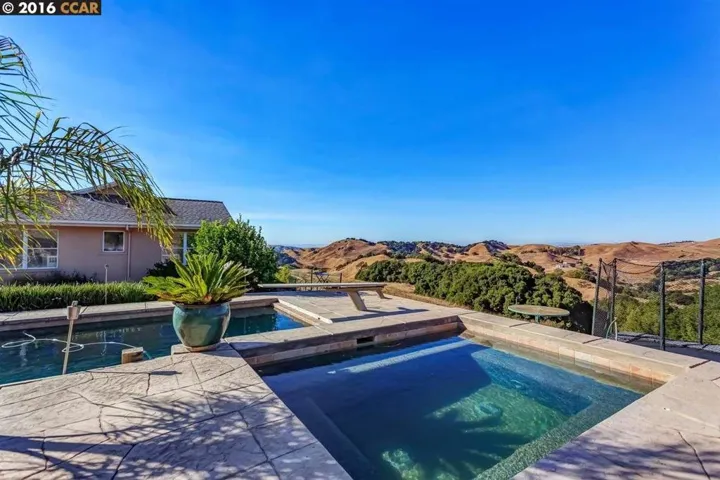 21 Bear Oaks Pl, Martinez, California 94553
