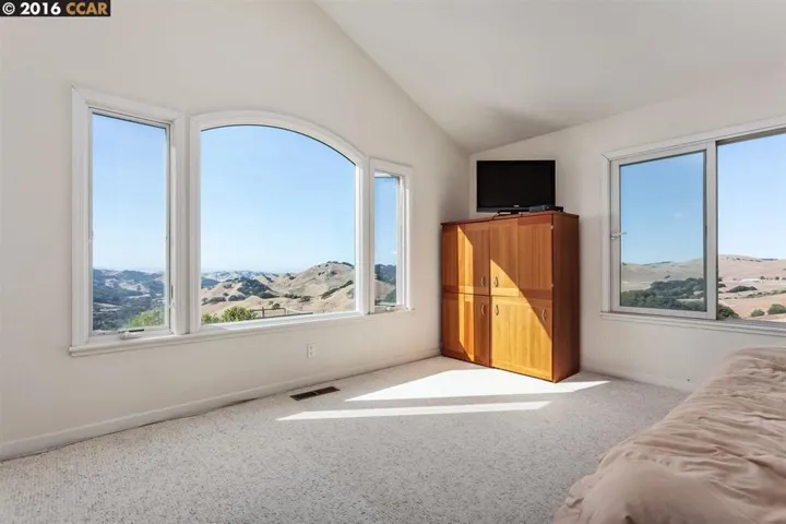 21 Bear Oaks Pl, Martinez, California 94553