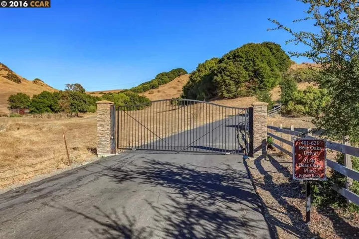 21 Bear Oaks Pl, Martinez, California 94553