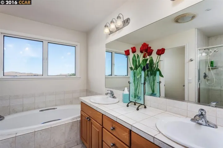 21 Bear Oaks Pl, Martinez, California 94553
