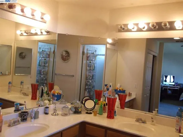 201 Martin Eden Ct, Pittsburg, California 94565