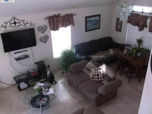 201 Martin Eden Ct, Pittsburg, California 94565