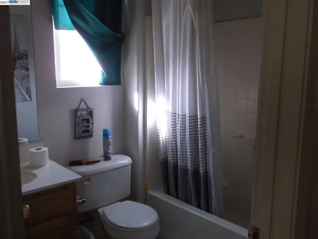 201 Martin Eden Ct, Pittsburg, California 94565