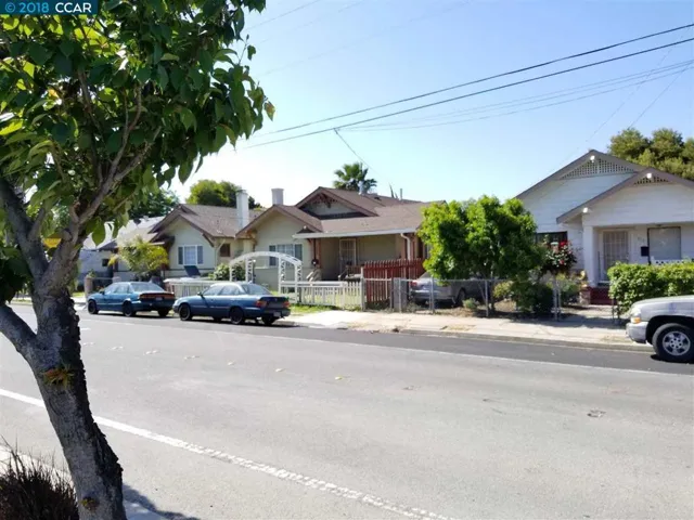 332 E 8th St, Pittsburg, California 94565