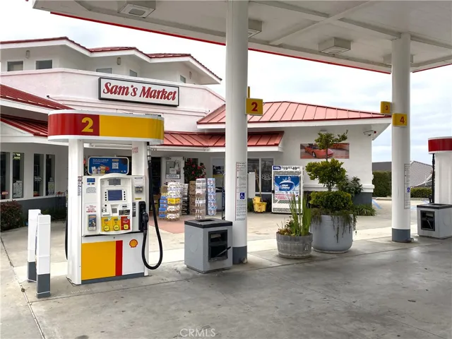 200 Five Cities Drive, Pismo Beach, California 93449