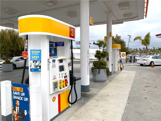 200 Five Cities Drive, Pismo Beach, California 93449
