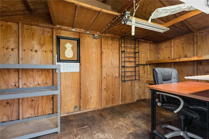 extra storage area on back of garage
