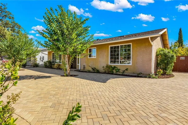 1249 E El Norte, Escondido, California 92027