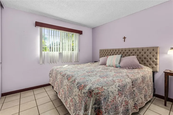 1249 E El Norte, Escondido, California 92027