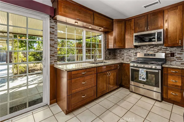 1249 E El Norte, Escondido, California 92027