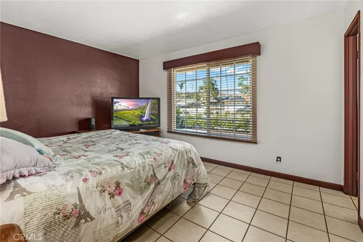 1249 E El Norte, Escondido, California 92027
