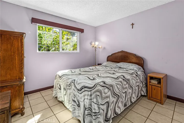 1249 E El Norte, Escondido, California 92027