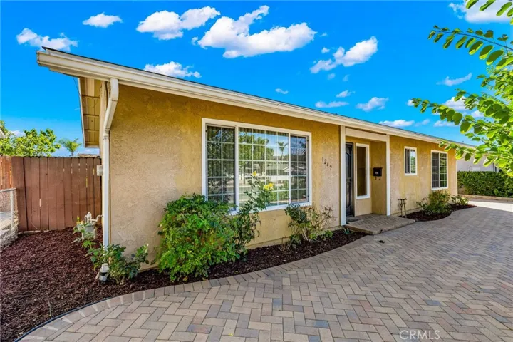 1249 E El Norte, Escondido, California 92027