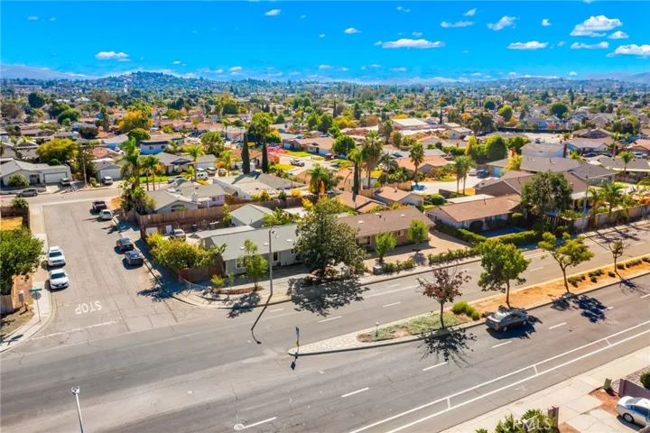 1249 E El Norte, Escondido, California 92027