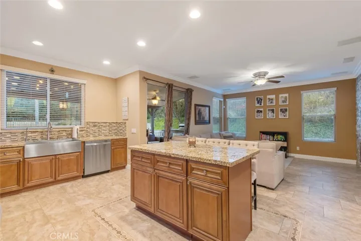28241 Bakerton Avenue, Canyon Country, California 91351