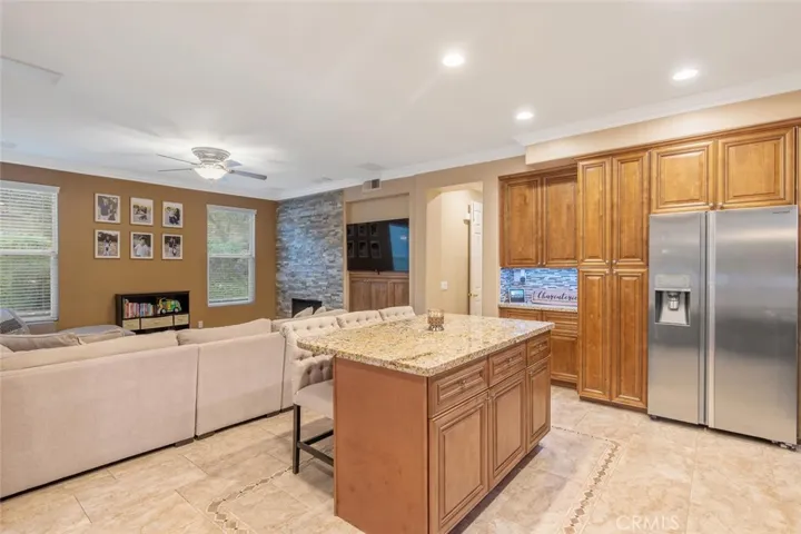 28241 Bakerton Avenue, Canyon Country, California 91351