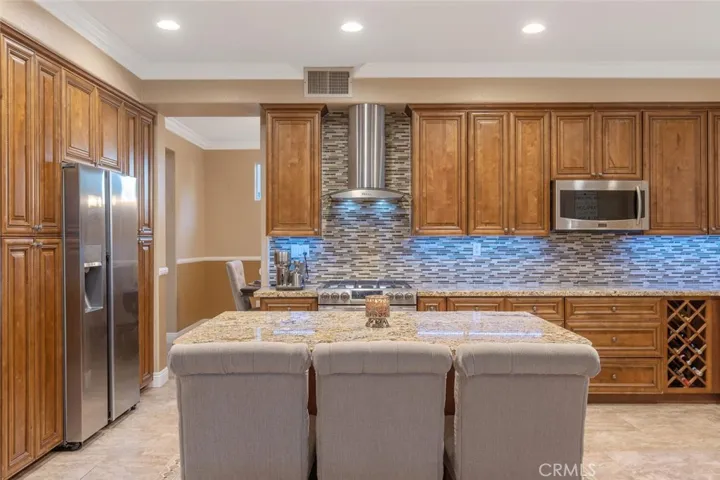 28241 Bakerton Avenue, Canyon Country, California 91351