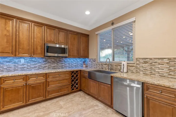 28241 Bakerton Avenue, Canyon Country, California 91351