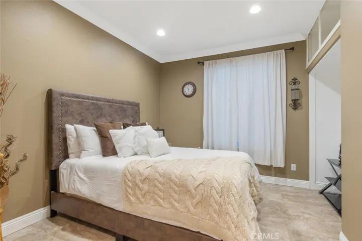 28241 Bakerton Avenue, Canyon Country, California 91351