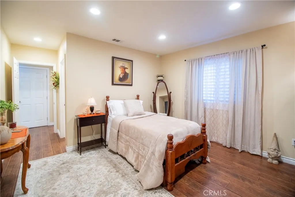 5345 La Sierra Avenue, Riverside, California 92505 home-pic-14