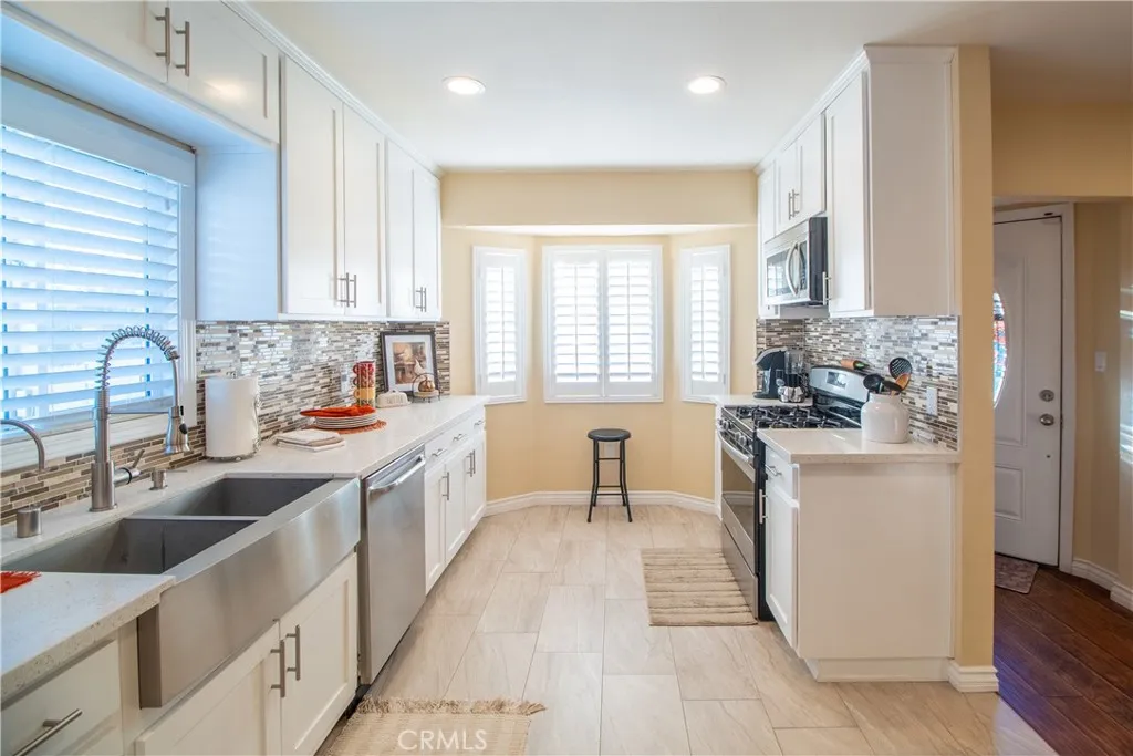 5345 La Sierra Avenue, Riverside, California 92505 home-pic-10