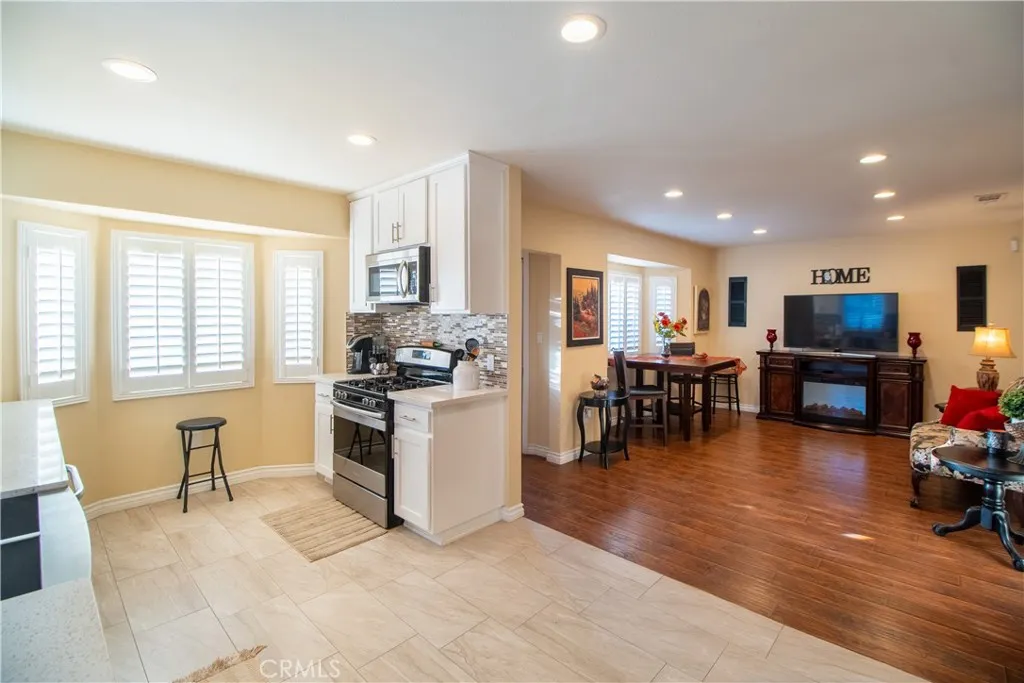 5345 La Sierra Avenue, Riverside, California 92505 home-pic-11