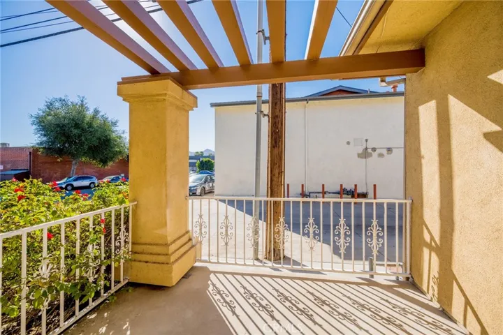 1011 Thompson Avenue A, Glendale, California 91201