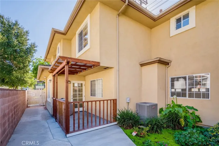 1011 Thompson Avenue A, Glendale, California 91201