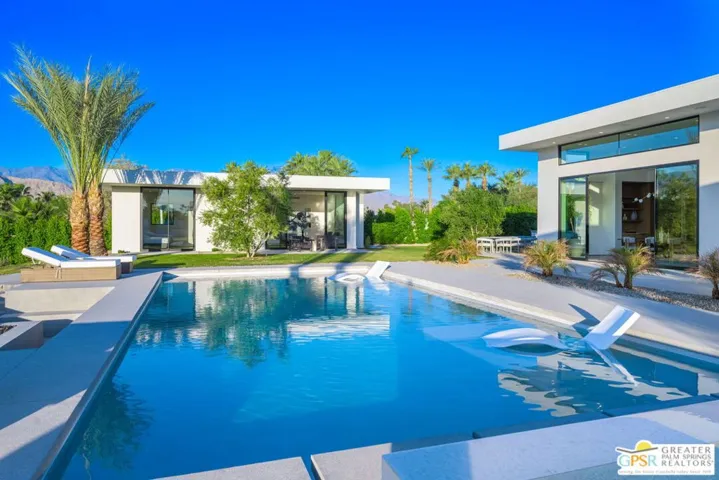 1 Wren Court, Rancho Mirage, California 92270