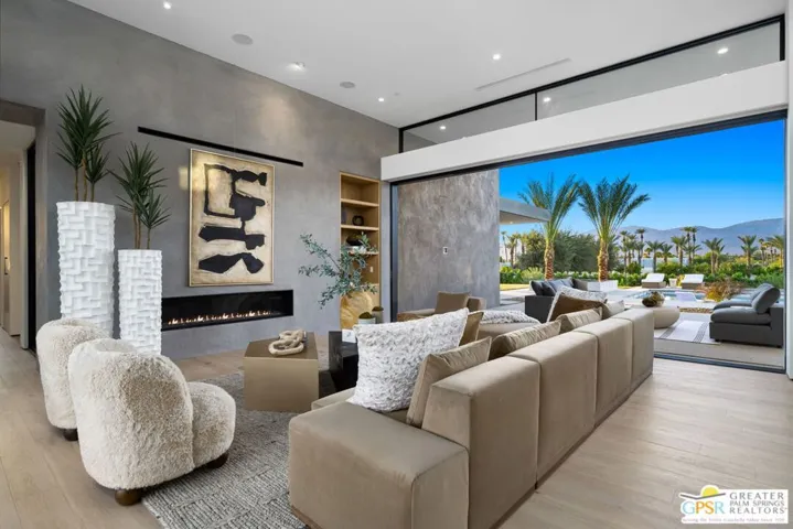 1 Wren Court, Rancho Mirage, California 92270