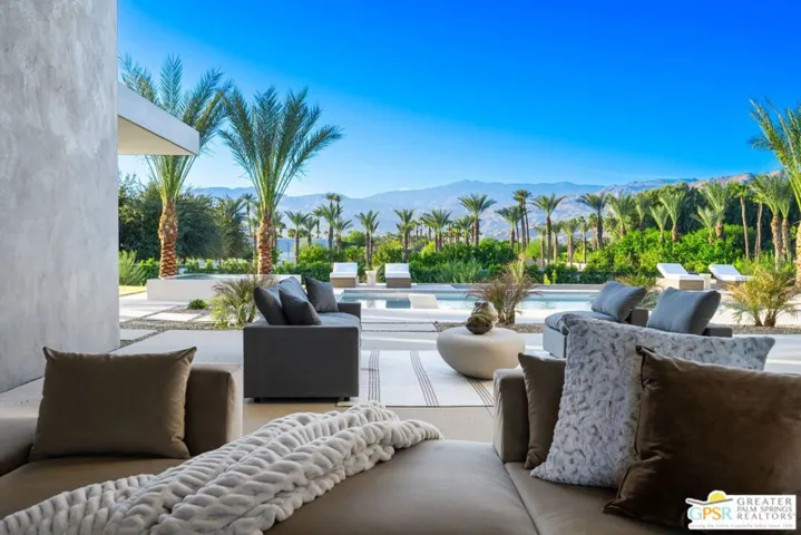 1 Wren Court, Rancho Mirage, California 92270
