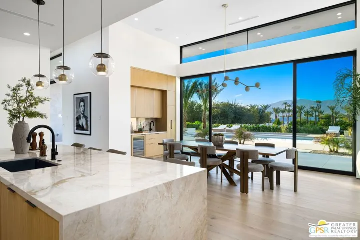 1 Wren Court, Rancho Mirage, California 92270