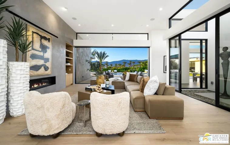 1 Wren Court, Rancho Mirage, California 92270