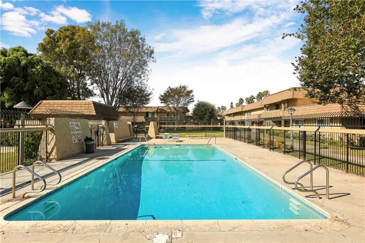 18060 Sunset Court, Fountain Valley, California 92708